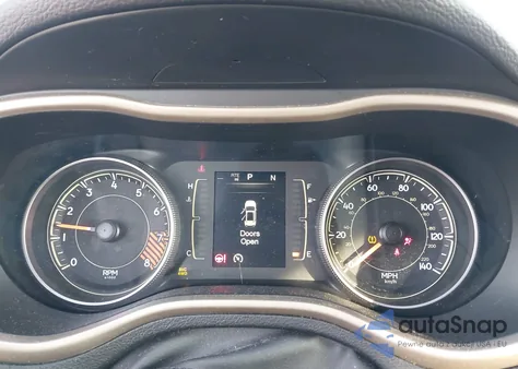 2015 Jeep Cherokee Latitude из США, поврежденный, VIN 1C4PJMCS8FW642035